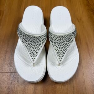 Crocs Monterey Metallic Wedge Sandals White Womens 8 Flip Flops 206343
